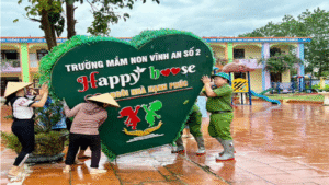 Bộ GDĐT chỉ đạo việc tổ chức dạy học đối với các trường bị thiệt hại do bão lũ