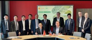 Quảng Ngãi partners with HDF Energy to develop green hydrogen and renewable energy projects